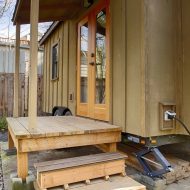 Sweet Pea Tiny House Entryway with Optional Porch