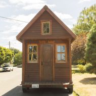 Dee's Kozy Kabin Tiny House Front Porch